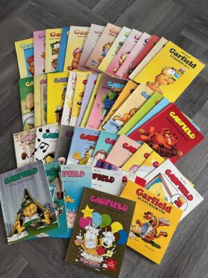 Garfield serie sc 44x (serie 1 t/m 50 minus nrs. 3.4.27.28.29.30.31.32) + 2 specials